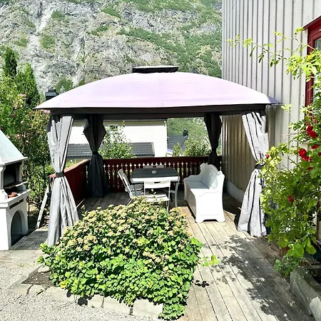 Fjordnest Holiday home Ardalstangen